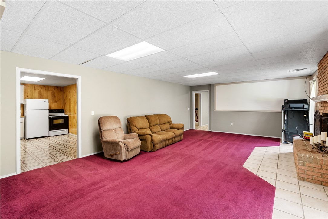 326 Conneross Road Townville, SC 29689 - Photo 17 of 25 Basement greatroom