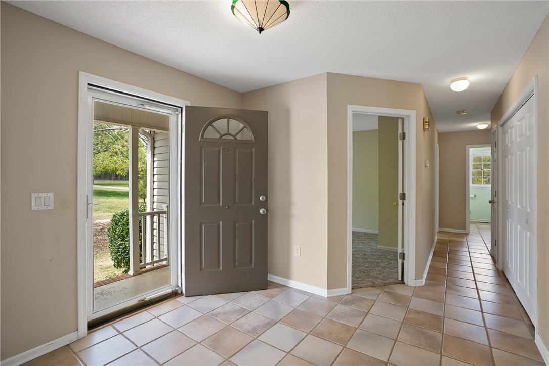 326 Conneross Road Townville, SC 29689 - Photo 10 of 25 Entry