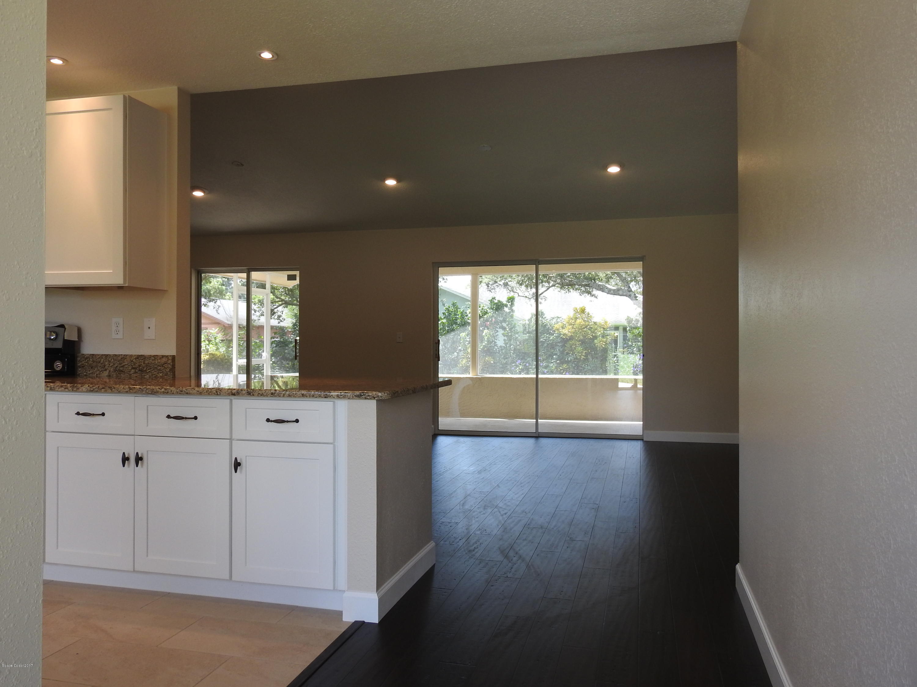 230 Rios Circle Southeast Palm Bay, FL 32909 - Photo 5 of 41 DSCN0915