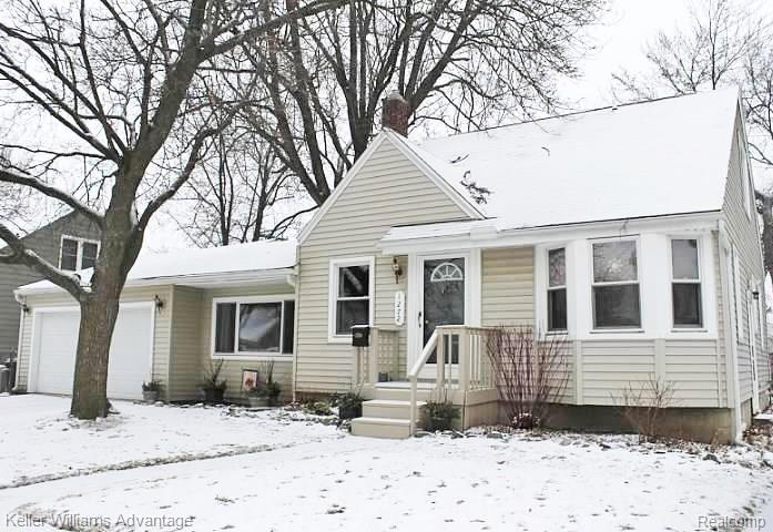 1272 Columbia Road Berkley, MI 48072 - Photo 1 of 21