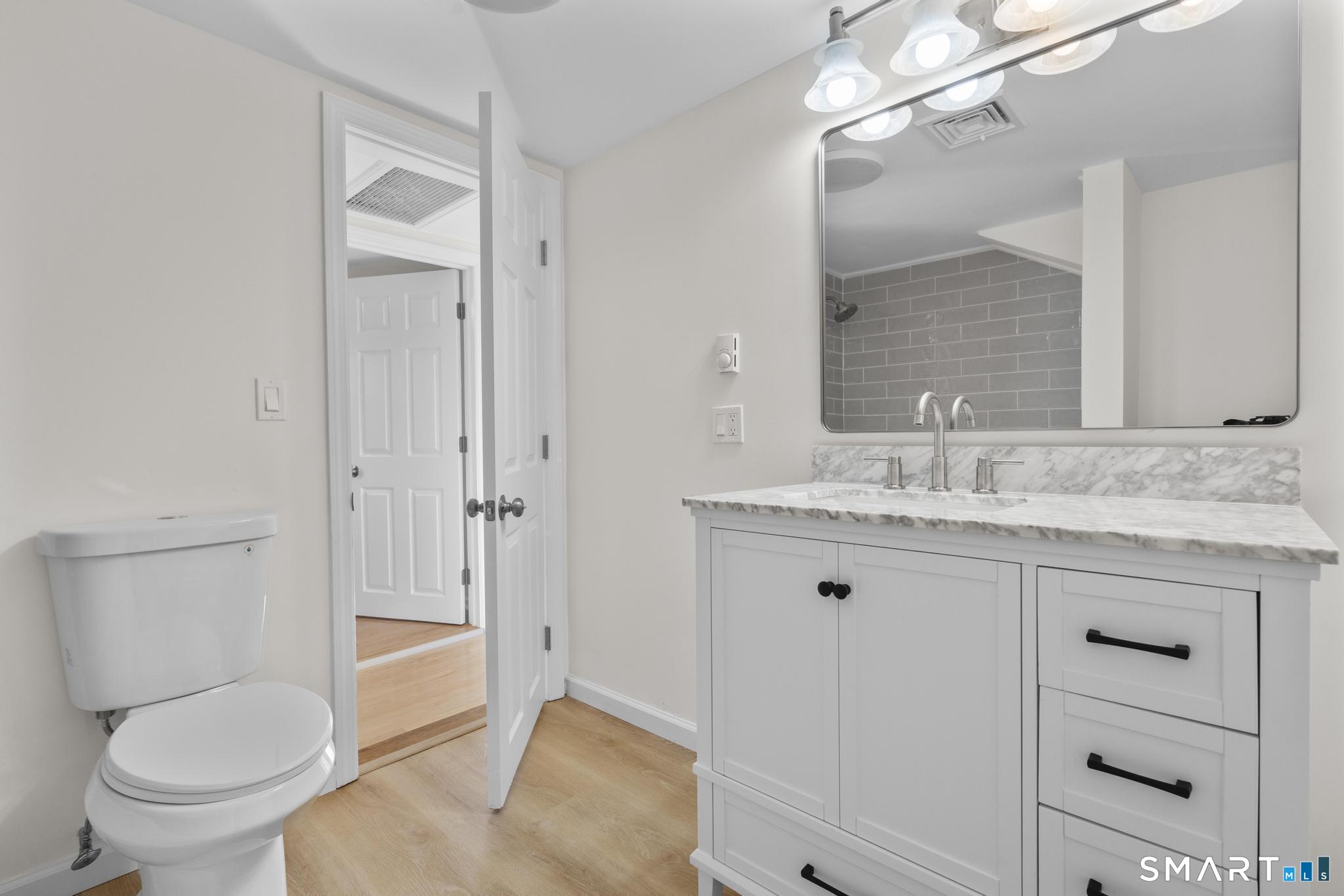 4 Bellview Road Branford, CT 06405 - Photo 20 of 30