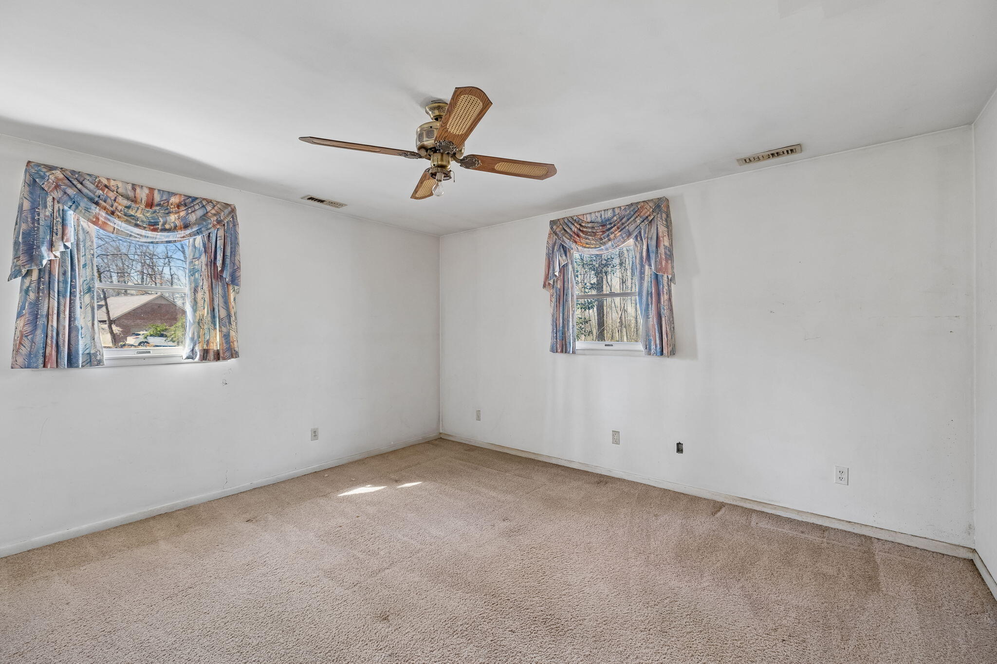 766 Bowling Alley Road Manchester, TN 37355 - Photo 33 of 57 36-766 Bowling Alley Rd - 036