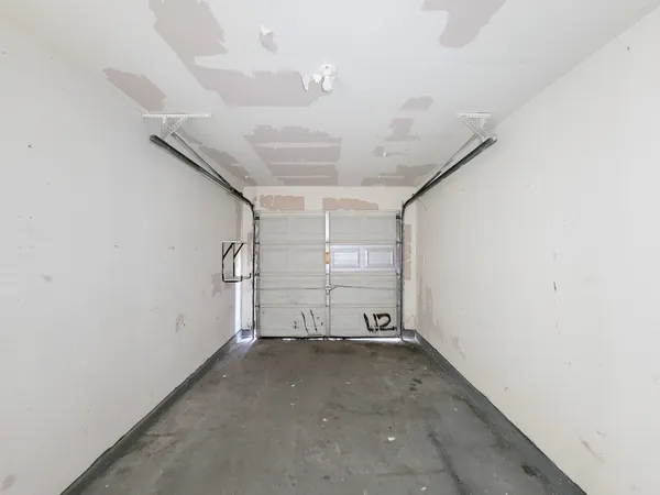 $1,295 | 10059 Emerald Creek Drive, Houston, TX 77070