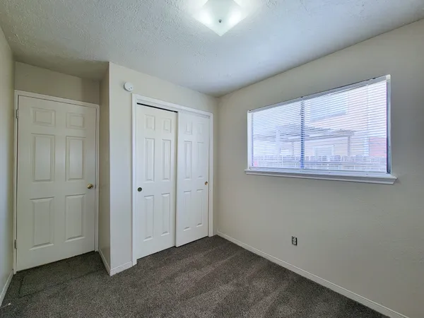 $1,295 | 10059 Emerald Creek Drive, Houston, TX 77070