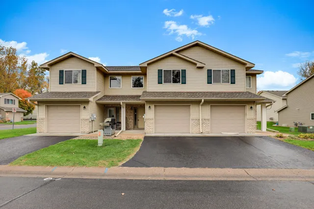 $235,000 | 6372 13th Street North, Oakdale, MN 55128