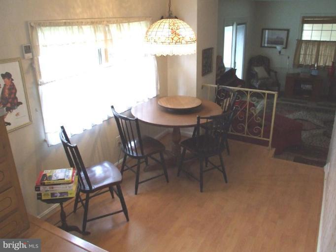 9722 Fernwood Road Bethesda, MD 20817 - Photo 7 of 24 Breakfast Area