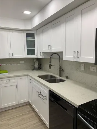 $2,850 | 20225 Northeast 34th Court, Unit 1016, Aventura, FL 33180
