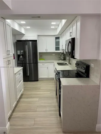 $2,850 | 20225 Northeast 34th Court, Unit 1016, Aventura, FL 33180