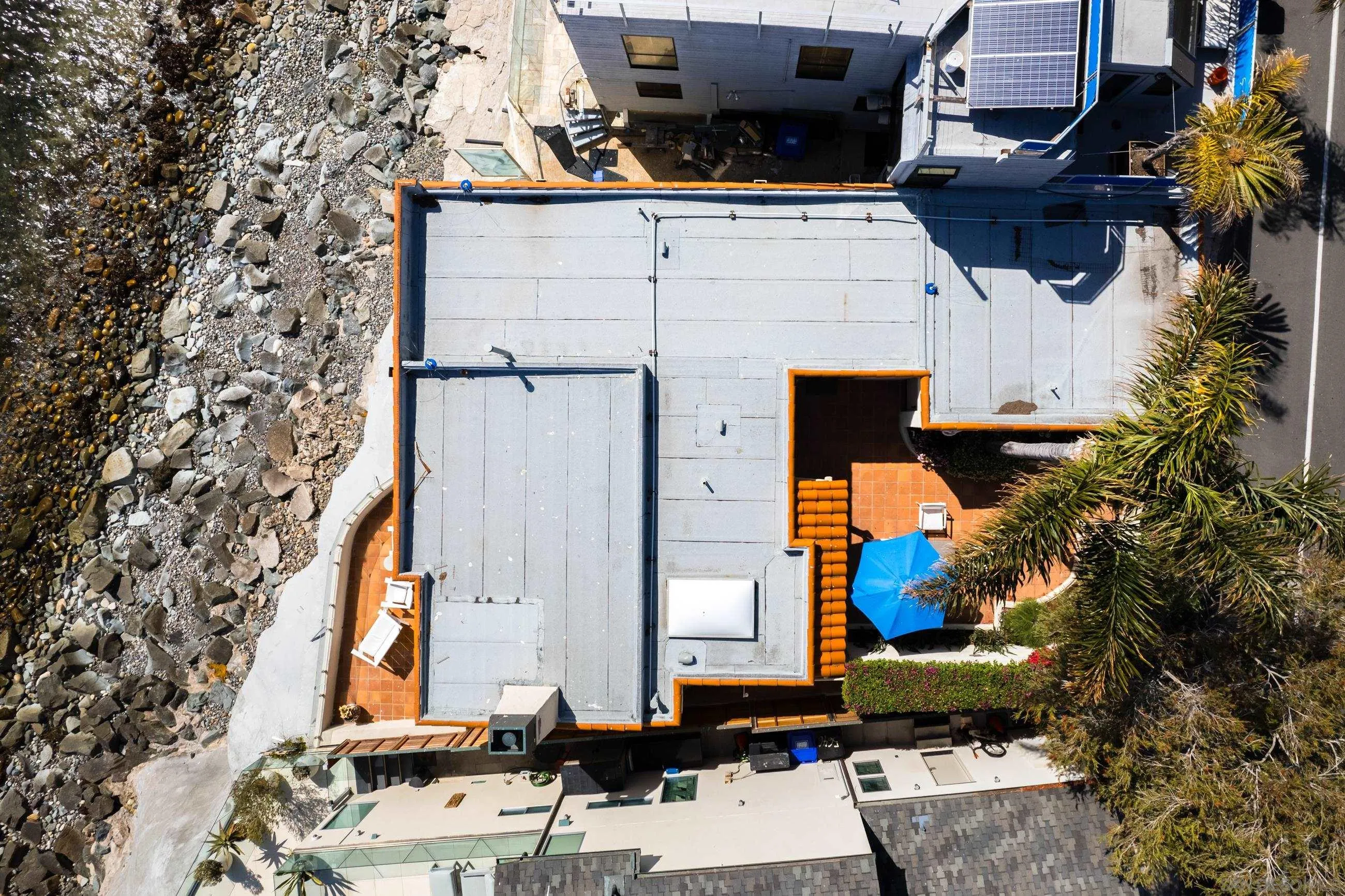5650 Dolphin Place La Jolla, CA 92037 - Photo 51 of 54 an aerial view of a house with a yard