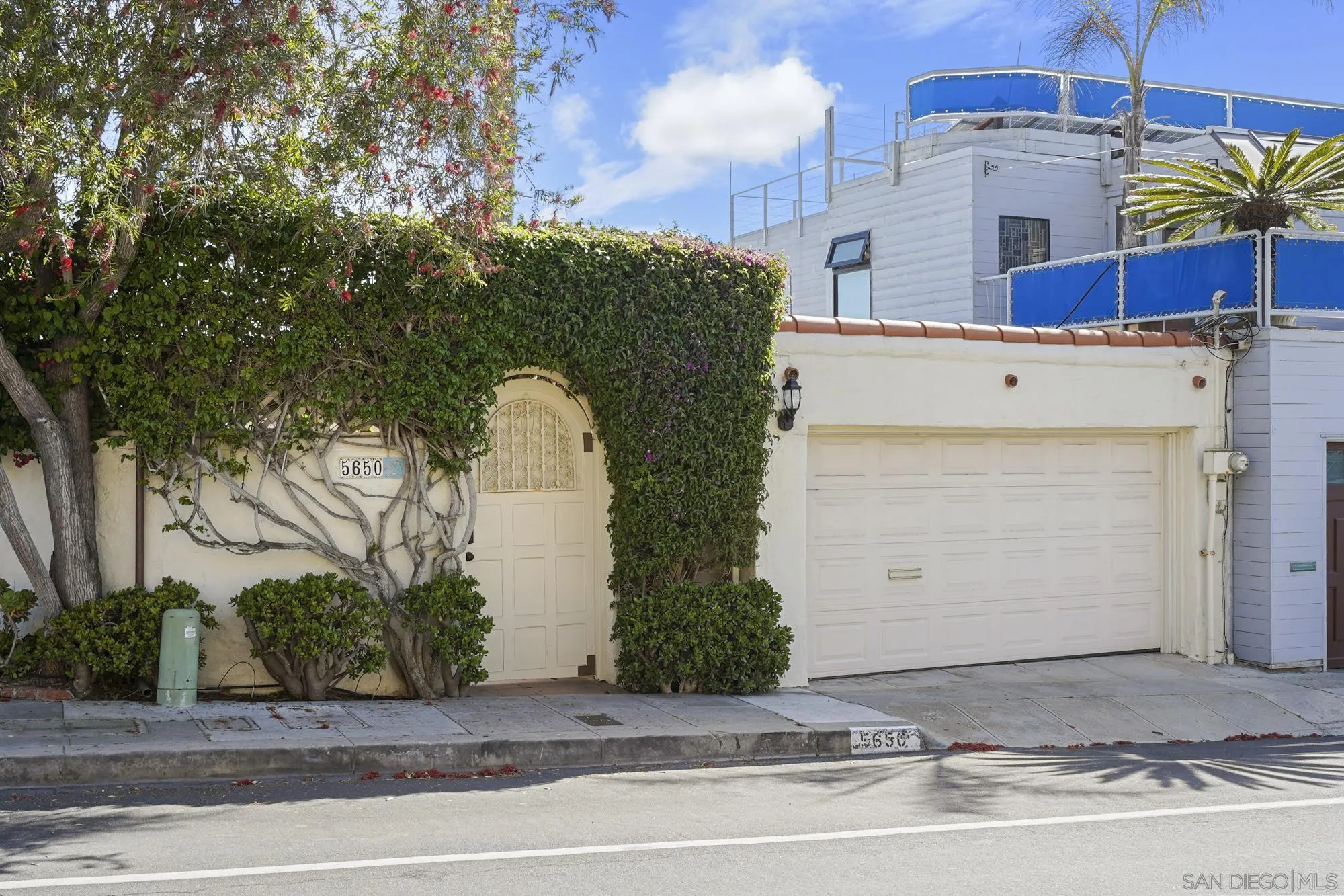 5650 Dolphin Place La Jolla, CA 92037 - Photo 53 of 54 a front view of a house