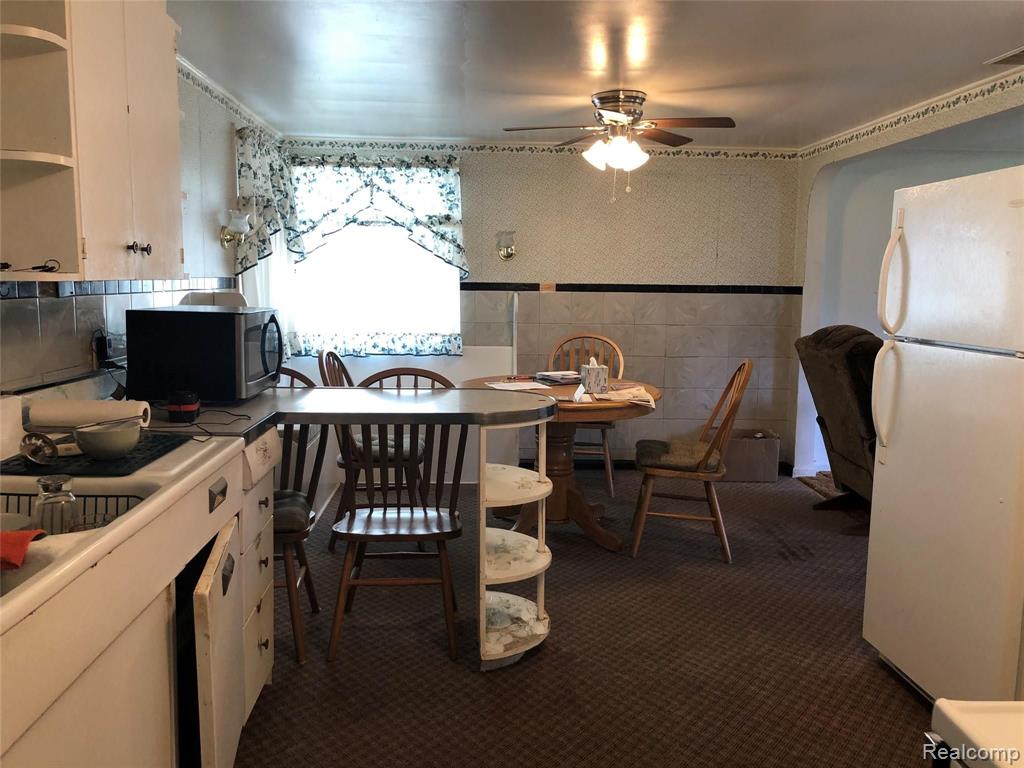 2434 North Long Lake Road Fenton, MI 48430 - Photo 13 of 25