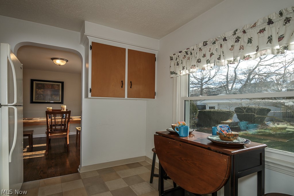 4502 Laurel Road Cleveland, OH 44121 - Photo 21 of 31