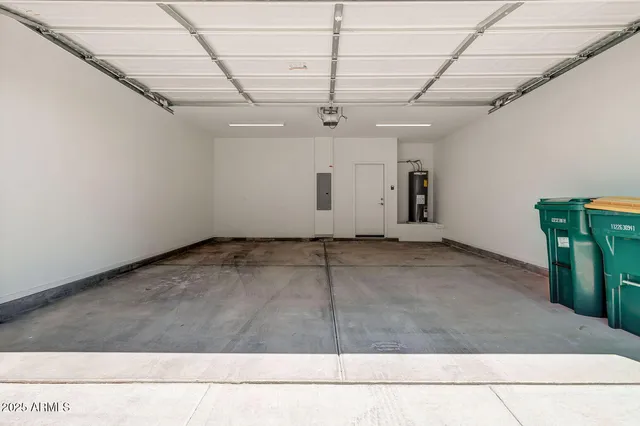 $2,399 | 16830 North 141st Avenue, Unit 3A, Surprise, AZ 85374