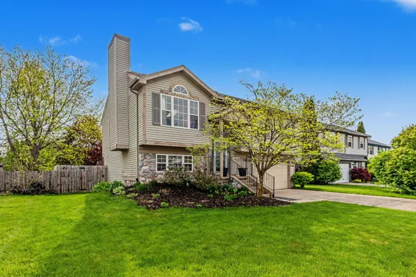 $349,500 | 7039 St Andrews Drive, Ypsilanti, MI 48197
