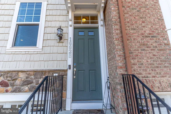 $3,200 | 16628 Danridge Manor Drive, Woodbridge, VA 22191