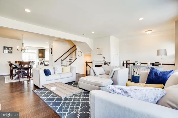 $3,200 | 16628 Danridge Manor Drive, Woodbridge, VA 22191