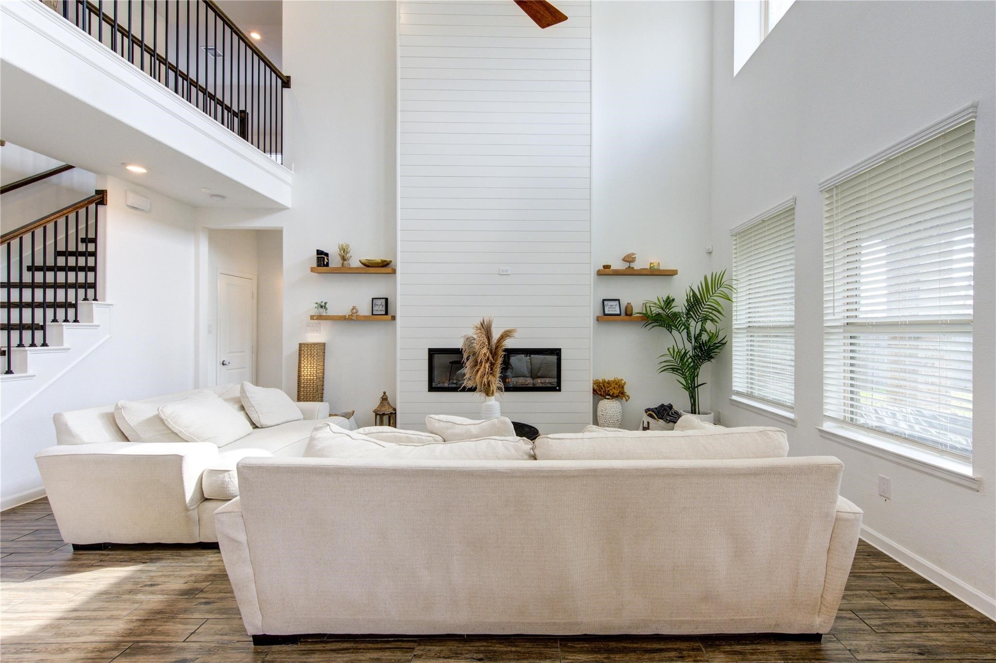 17530 Sunset Skies Road Conroe, TX 77302 - Photo 12 of 47 a living room with furniture and window