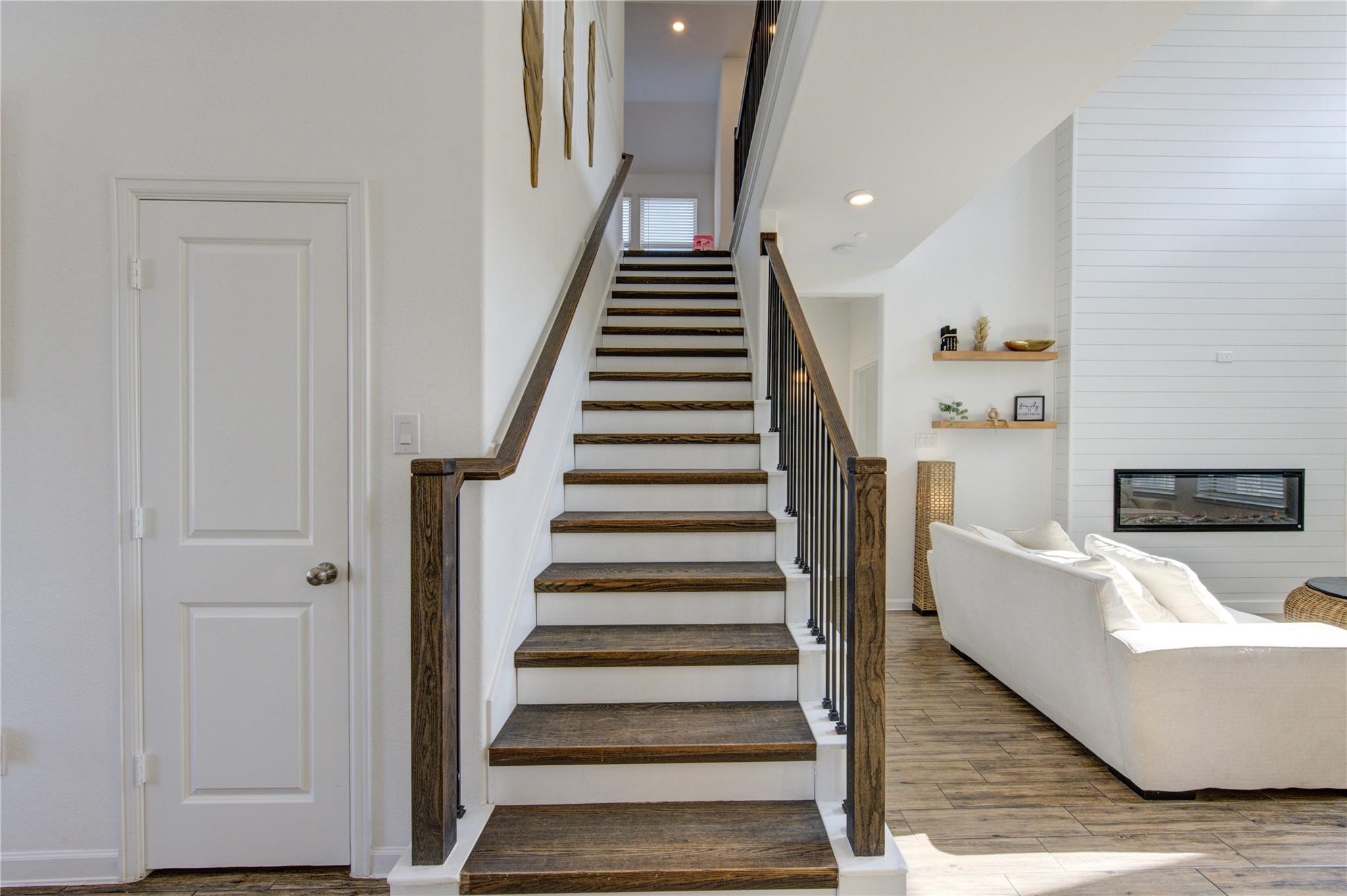 17530 Sunset Skies Road Conroe, TX 77302 - Photo 30 of 47 a view of entryway and hall with wooden floor