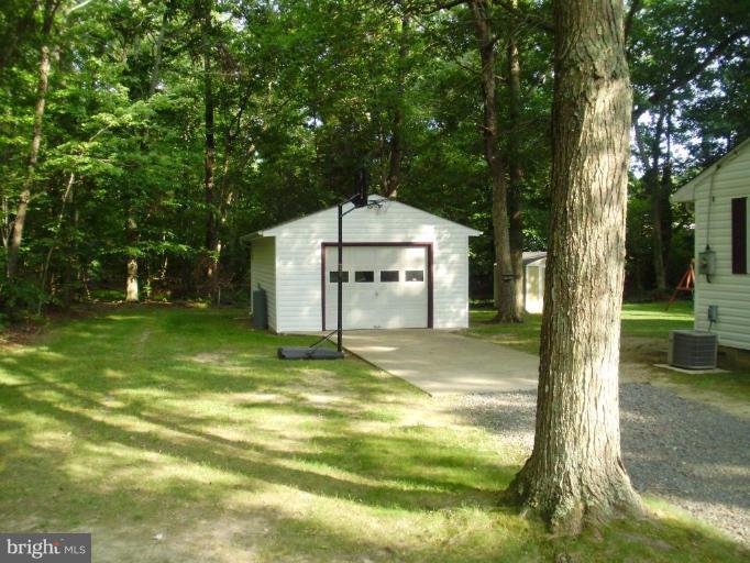 6276 Ripley Road La Plata, MD 20646 - Photo 3 of 6 Garage 1