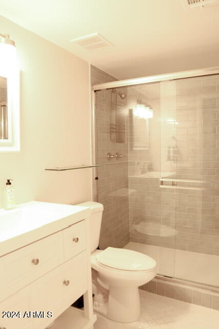 4201 East Camelback Road, Unit 30 Phoenix, AZ 85018 - Photo 14 of 27 Bath 1