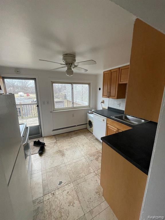 44637 Cherry Hill Road Canton, MI 48188 - Photo 24 of 30 UPPER APT KIT