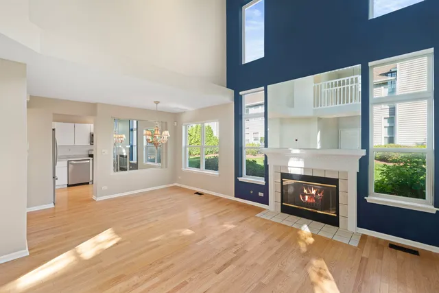 $2,600 | 1576 East Citadel Court, Palatine, IL 60074