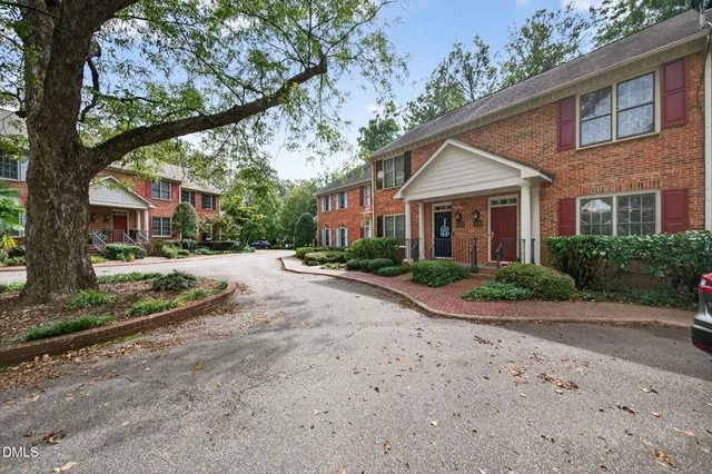 $419,900 | 1404 Governors Court, Raleigh, NC 27604