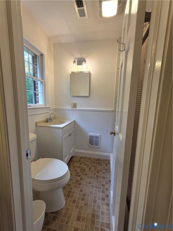 741 Furrs Mill Road Lexington, VA 24450 - Photo 23 of 29 Primary Bath w Shower w fresh paint and new light