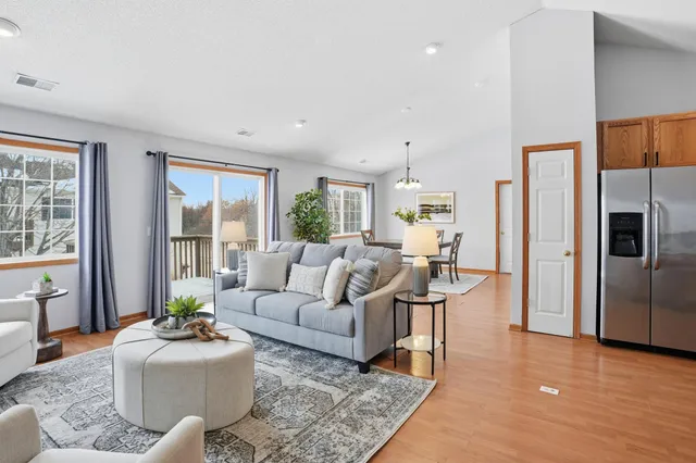 $265,000 | 7463 Derby Lane, Shakopee, MN 55379