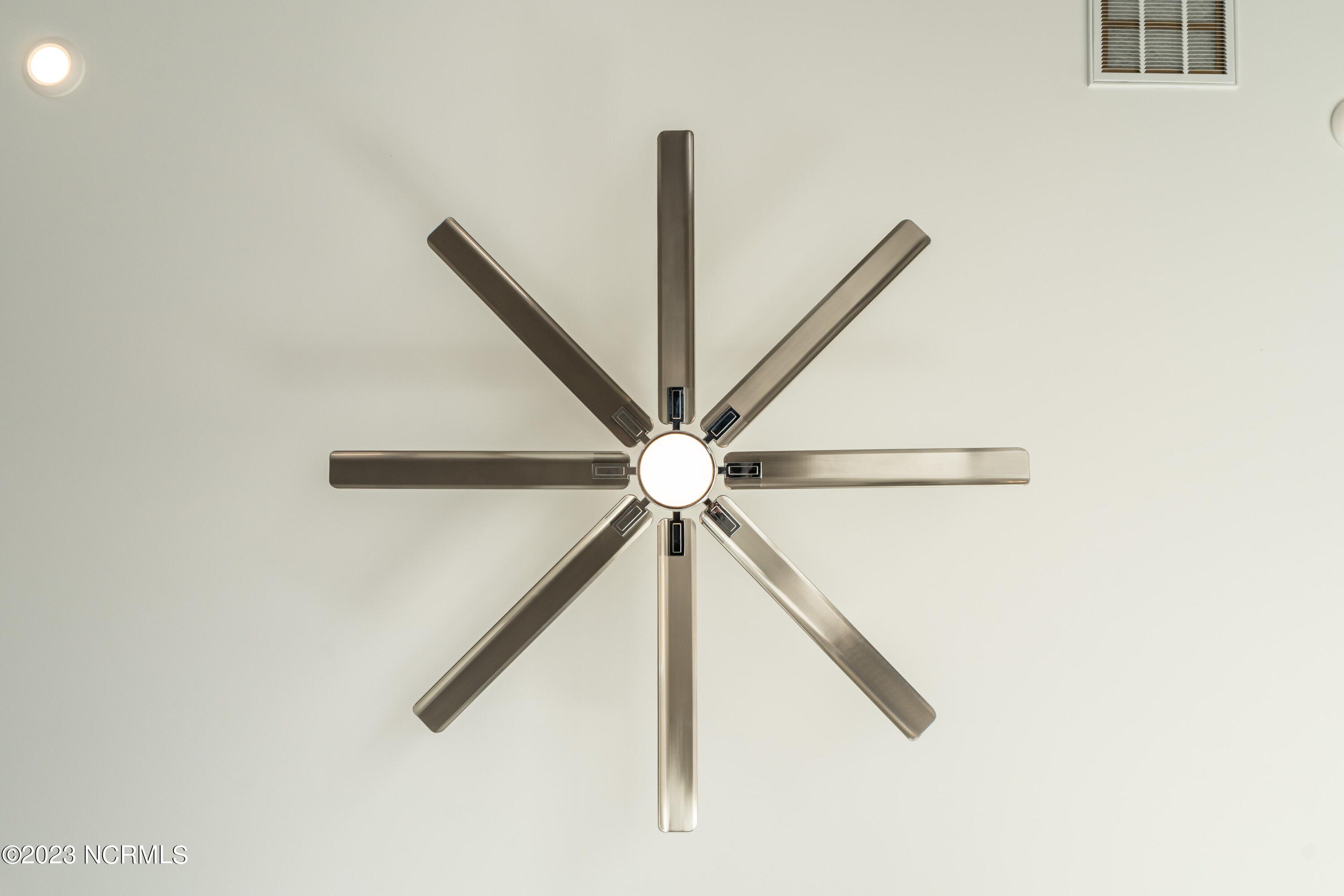 8807 Colbert Pl Drive Leland, NC 28451 - Photo 12 of 32 013-original-living-room-fan