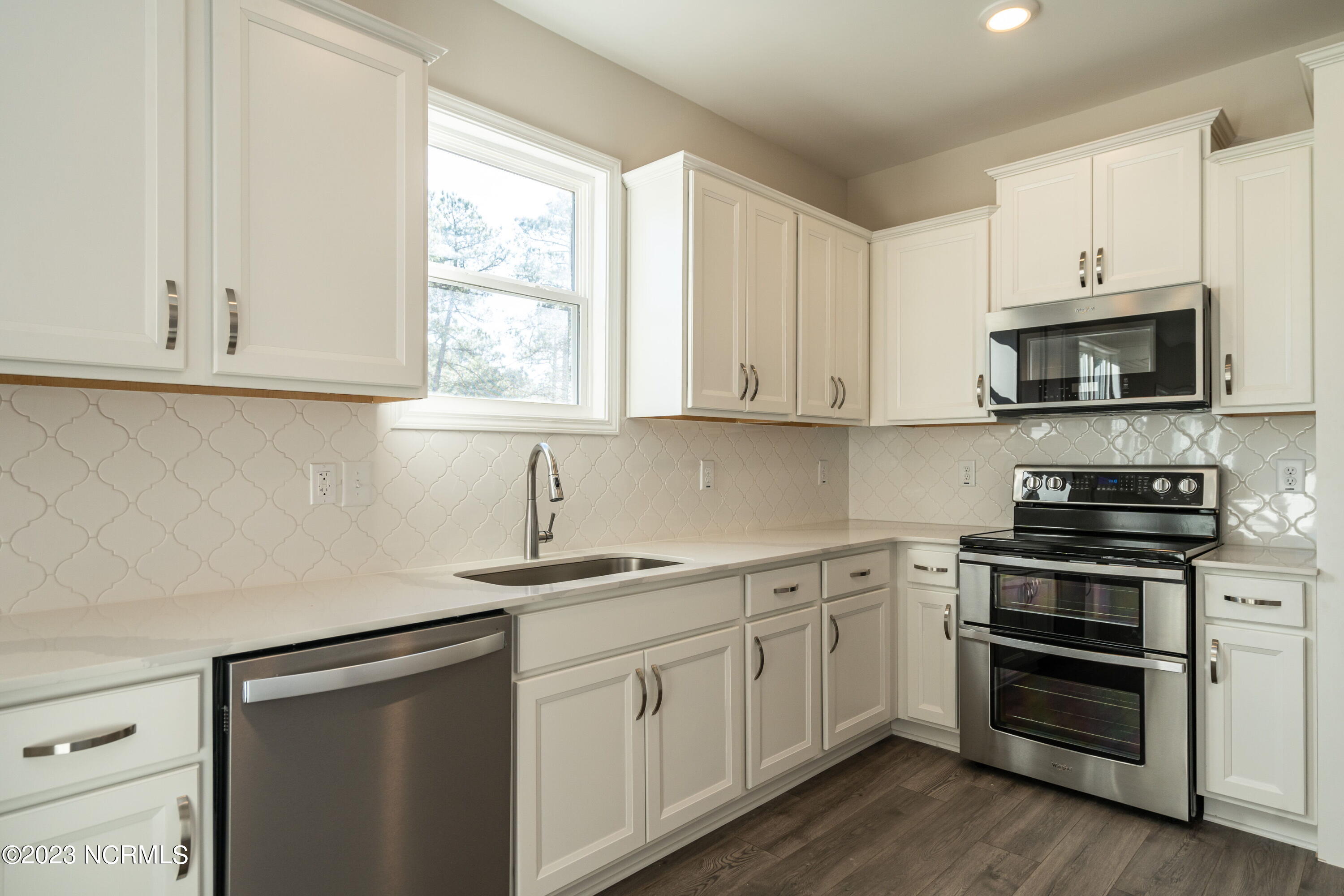 8807 Colbert Pl Drive Leland, NC 28451 - Photo 17 of 32 019-original-kitchen