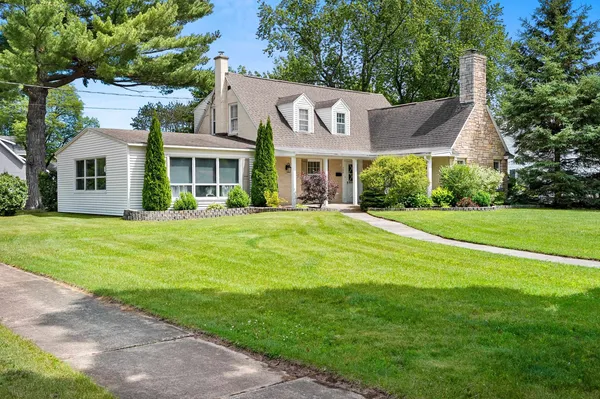 $350,000 | 300 East Front Street, Peshtigo, WI 54157