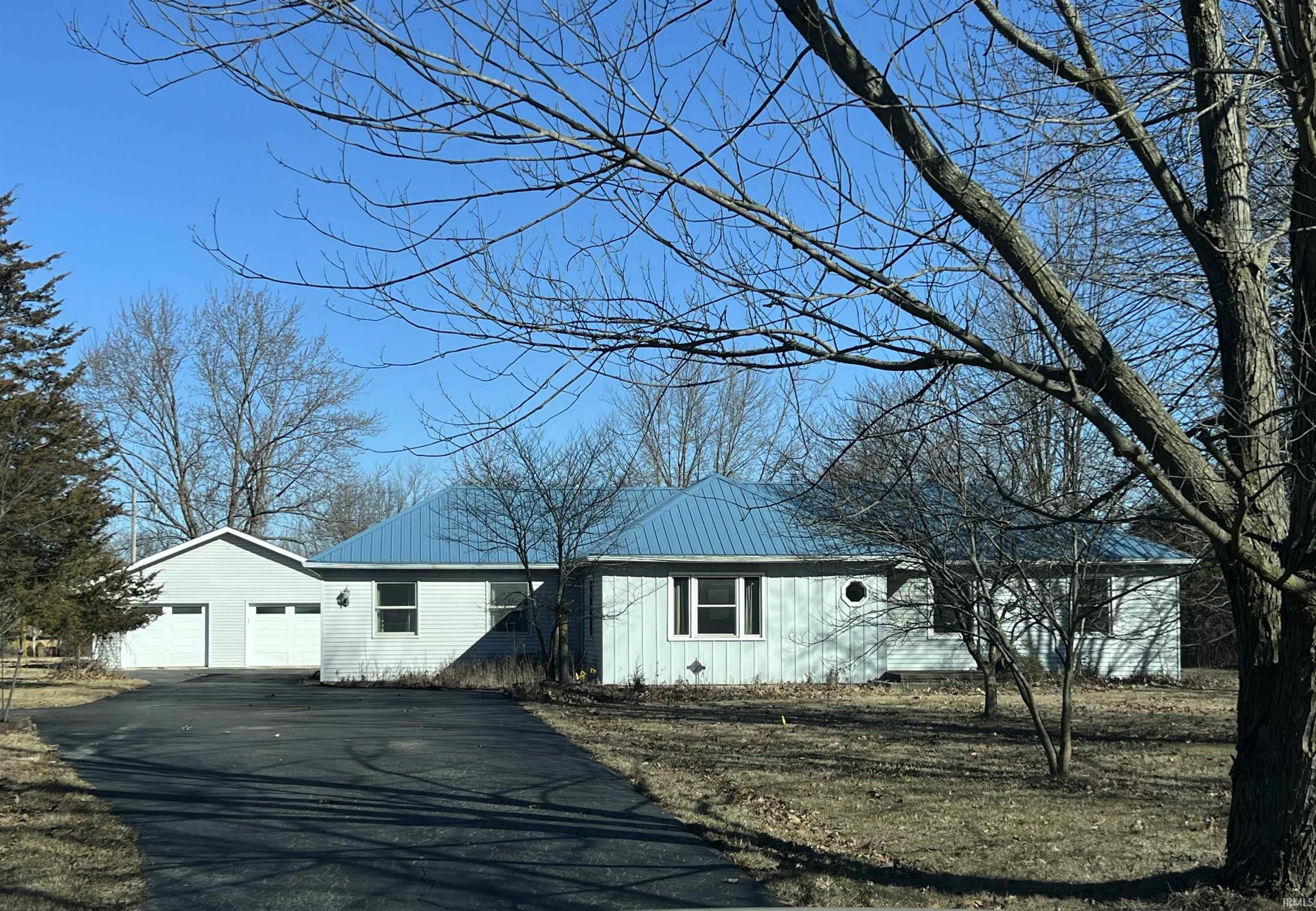 1129 East Cook Road Fort Wayne, IN 46825 - Photo 1 of 12 Gallery Image 1