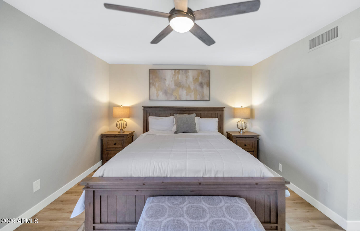 3037 East Rose Lane Phoenix, AZ 85016 - Photo 13 of 28 3037 E Rose Ln-large-017-022-TOD1869-150