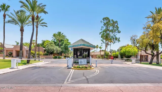 $4,495 | 3037 East Rose Lane, Phoenix, AZ 85016