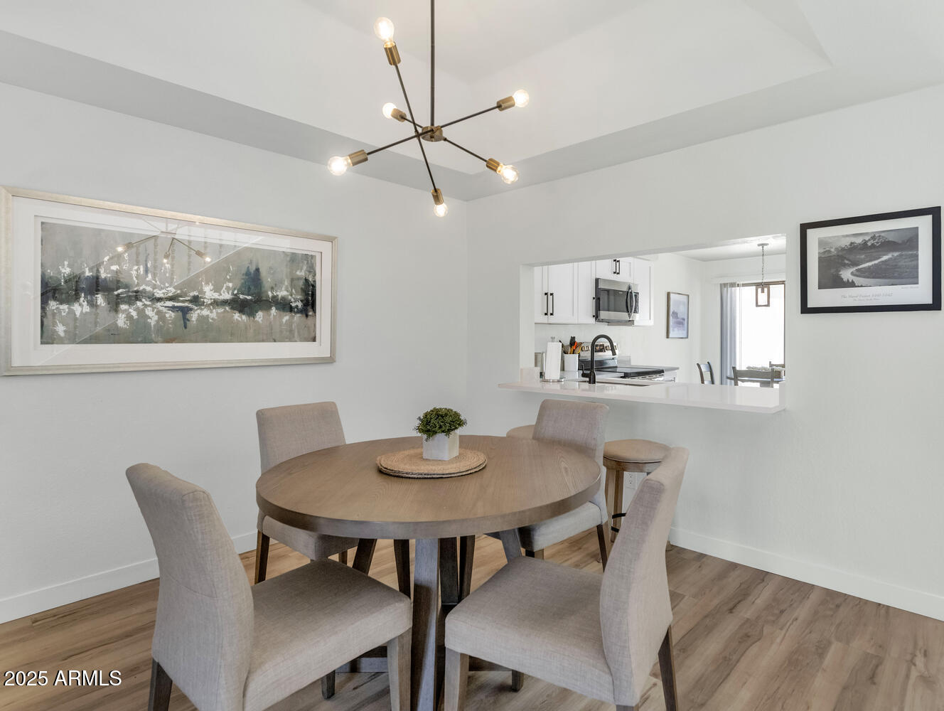 3037 East Rose Lane Phoenix, AZ 85016 - Photo 7 of 28 3037 E Rose Ln-large-011-012-TOD1856-132