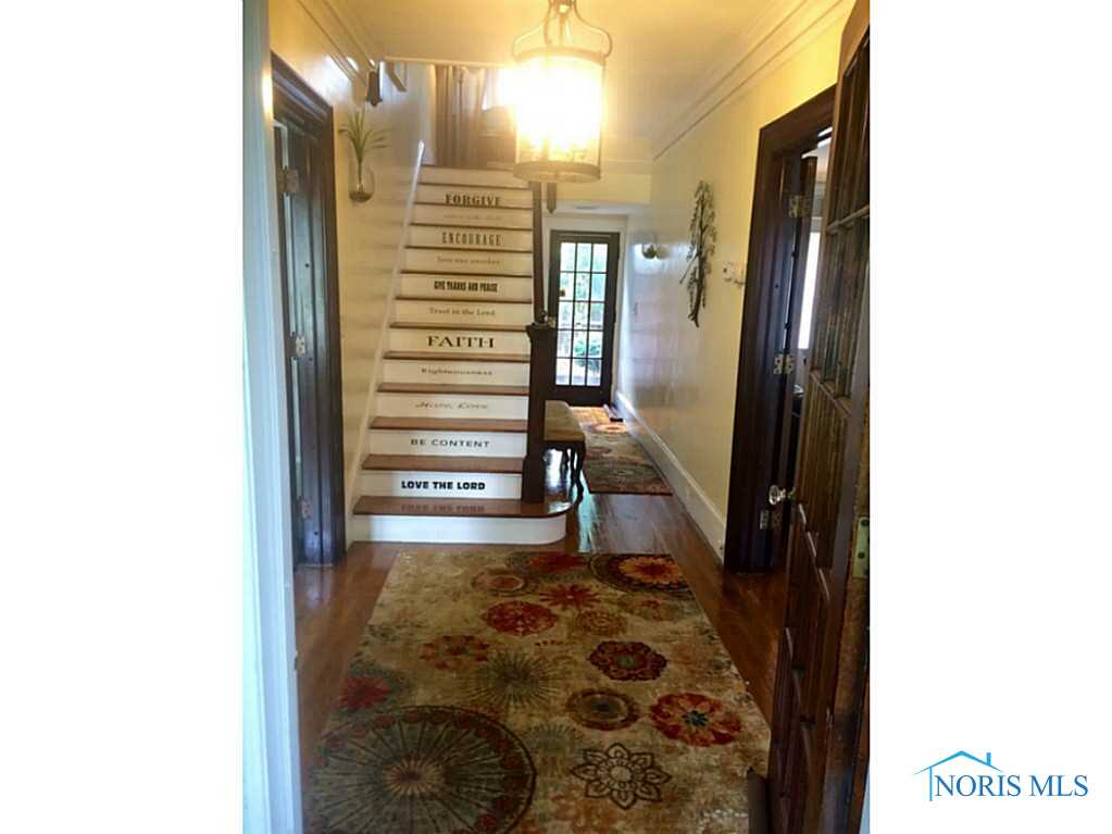 2105 Shenandoah Road Toledo, OH 43607 - Photo 3 of 19 Gallery Image 3