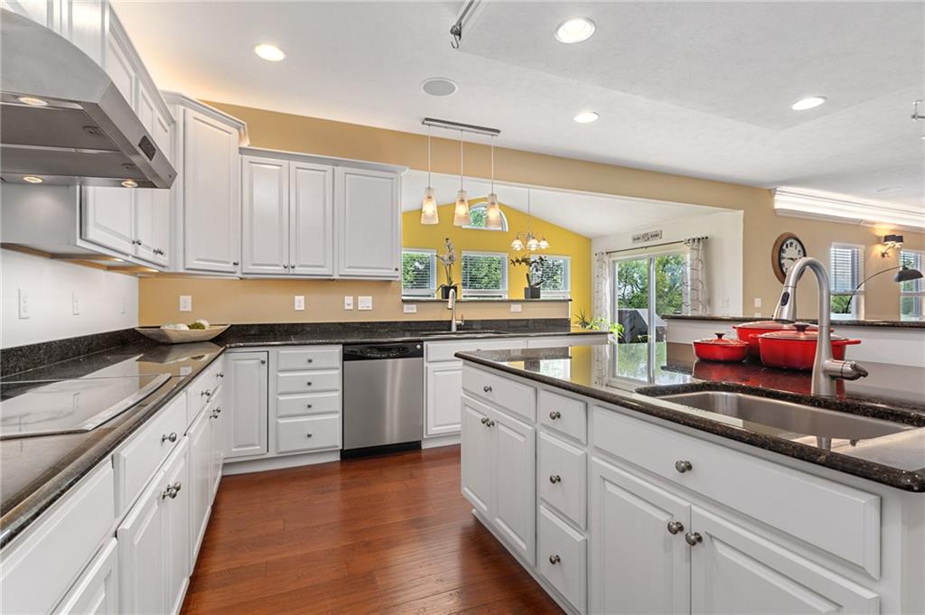 126 Stallion Road Clinton, PA 15026 - Photo 13 of 25 Gallery Image 13