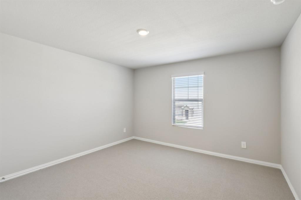 1859 Gallop Road Seagoville, TX 75159 - Photo 14 of 30 Photo is not of the actual home, but is an inspirational photo of builder’s model home and may depict options, furnishings, and/or decorator features that are not included.