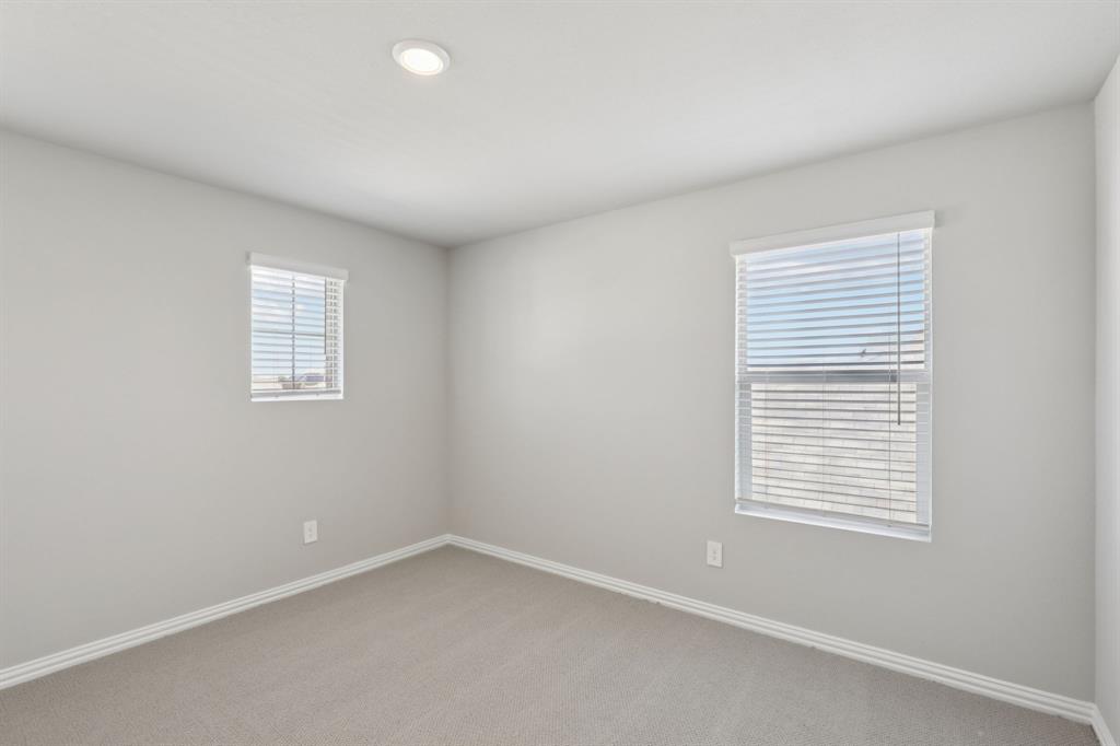 1859 Gallop Road Seagoville, TX 75159 - Photo 20 of 30 Photo is not of the actual home, but is an inspirational photo of builder’s model home and may depict options, furnishings, and/or decorator features that are not included.