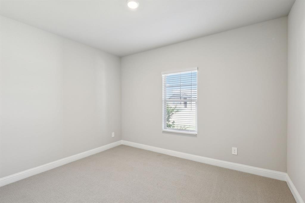 1859 Gallop Road Seagoville, TX 75159 - Photo 28 of 30 Photo is not of the actual home, but is an inspirational photo of builder’s model home and may depict options, furnishings, and/or decorator features that are not included.