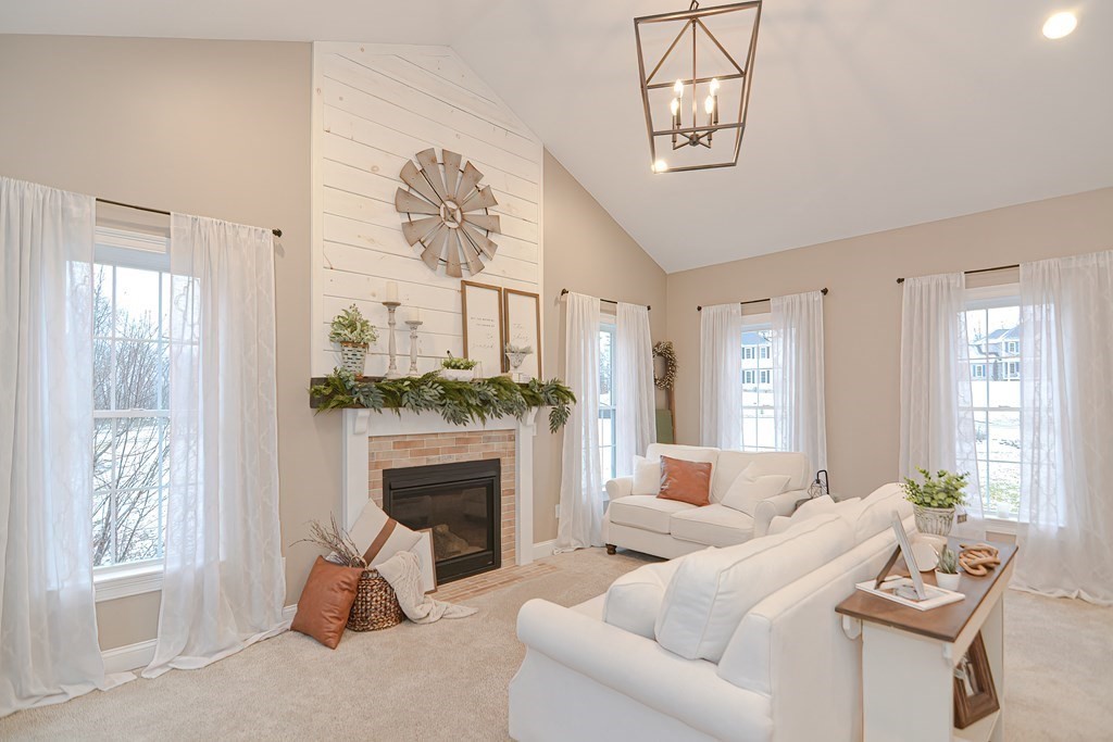14 Hyde Road Charlton, MA 01507 - Photo 5 of 42 Gallery Image 5