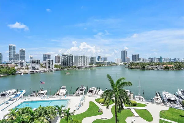 $329,000 | 900 Bay Drive, Miami Beach, FL 33141