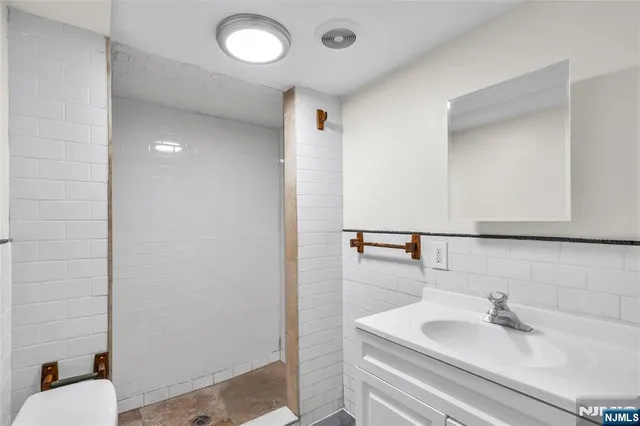 $418,900 | 142 Sherman Avenue, Newark, NJ 07114