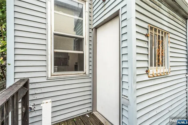 $418,900 | 142 Sherman Avenue, Newark, NJ 07114