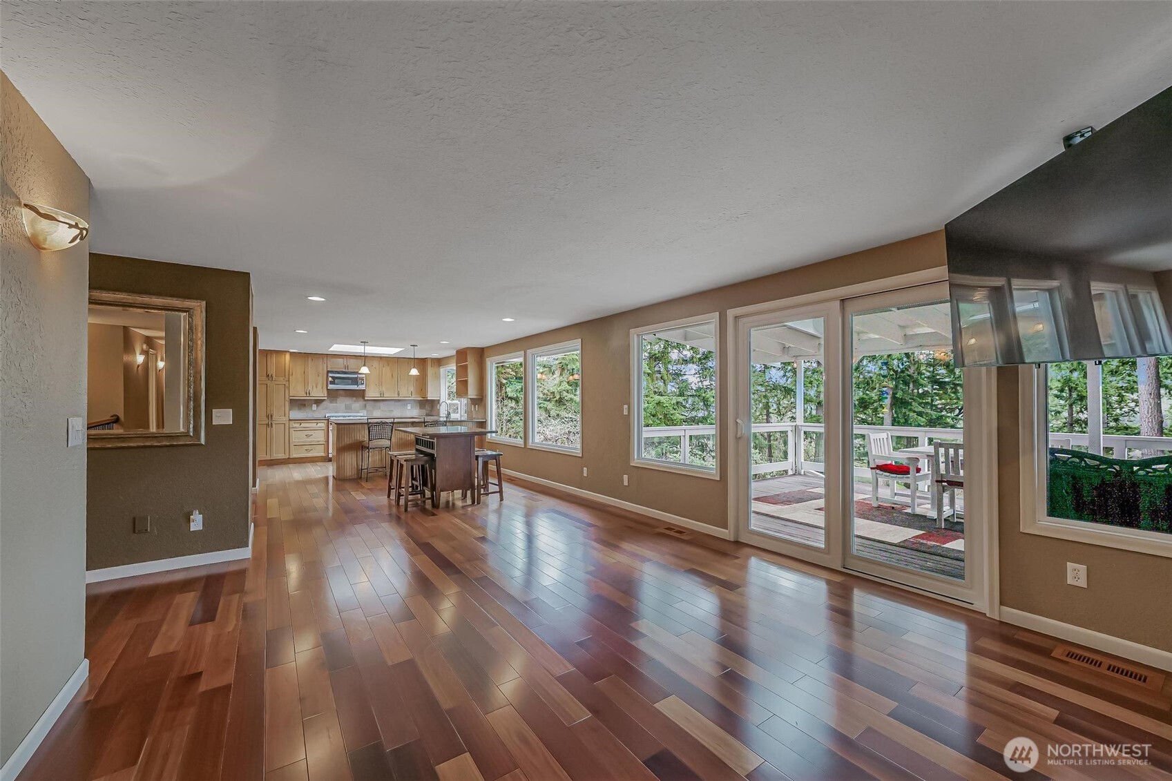 16933 Southeast 149th Street Renton, WA 98059 - Photo 5 of 40 Gallery Image 5