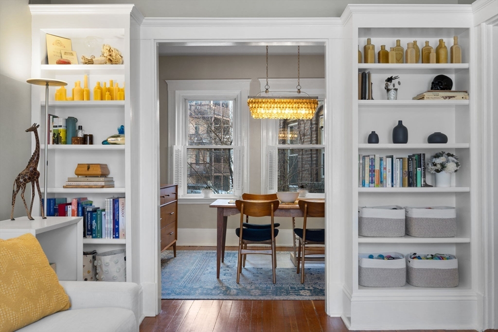 6 Parkway Road, Unit 1 Brookline, MA 02445 - Photo 2 of 15 Gallery Image 2