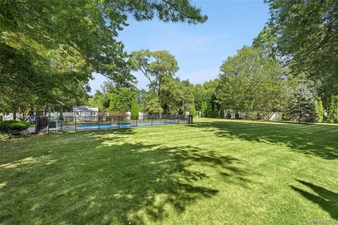 $1,599,000 | 54 Dix Woods Drive, Melville, NY 11747