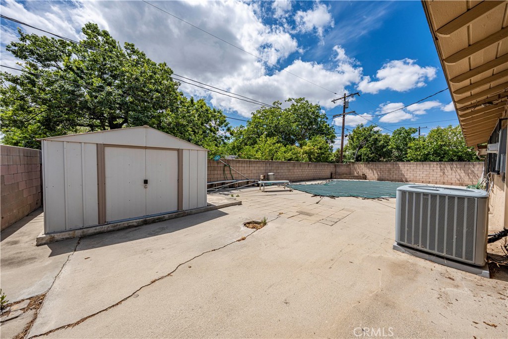 2731 West Victoria Street Rialto, CA 92376 - Photo 31 of 42