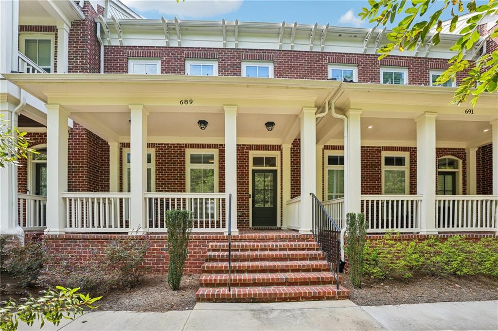 689 Brennan Drive Decatur, GA 30033 - Photo 1 of 1 a front view of a house with a garden